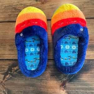Aldi Men’s Christmas Colorful Fuzzy Slippers, size 9/10, GUC, Aisle of Shame